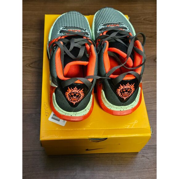 Nike LeBron Witness 7 Bright Crimson Alligator Men’s Size 9.5 - Picture 2 of 4